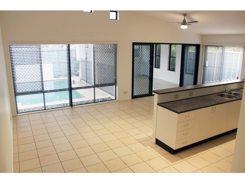 24 Fitzwilliam Dr, Sippy Downs QLD 4556