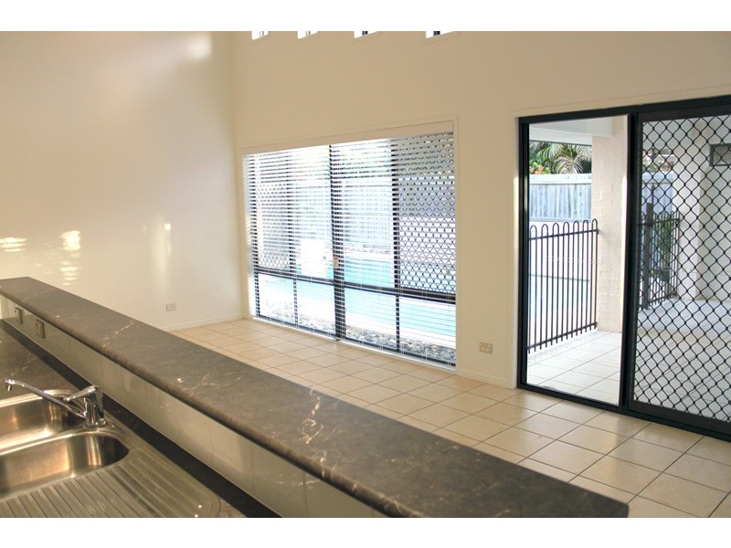 24 Fitzwilliam Dr, Sippy Downs QLD 4556