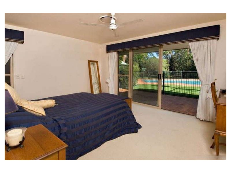 4 Moana Court, Mountain Creek QLD 4557