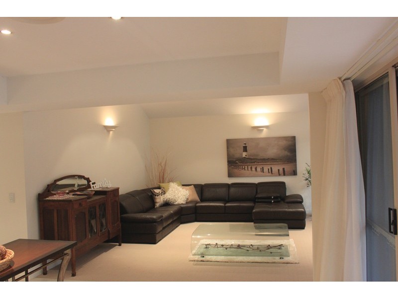 4 Moana Court, Mountain Creek QLD 4557