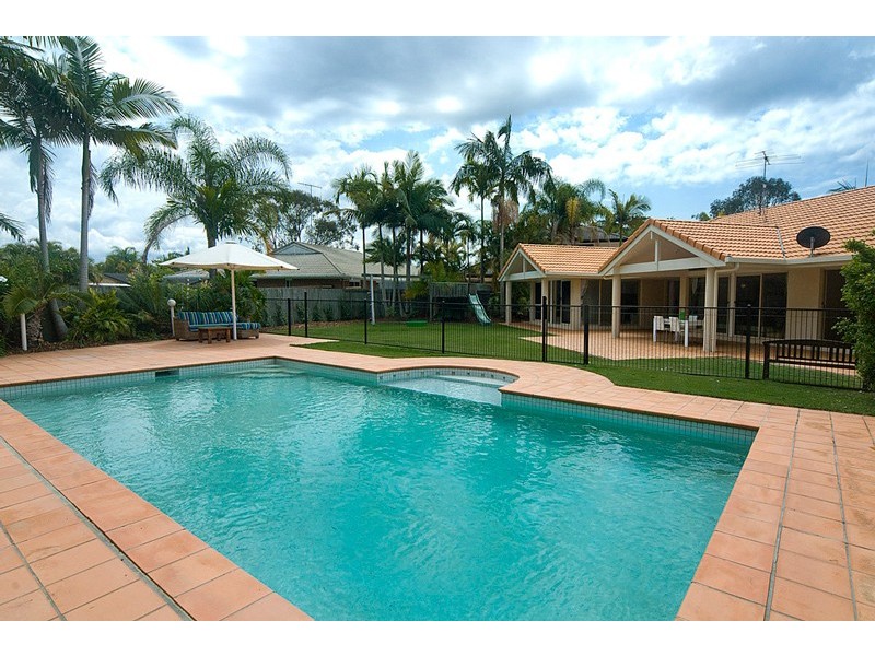 4 Moana Court, Mountain Creek QLD 4557