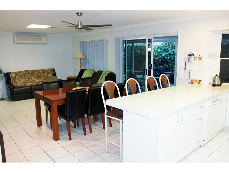 1 Araluen Close, Mountain Creek QLD 4557