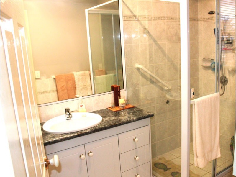 69 Goonawarra Dr, Mooloolaba QLD 4557