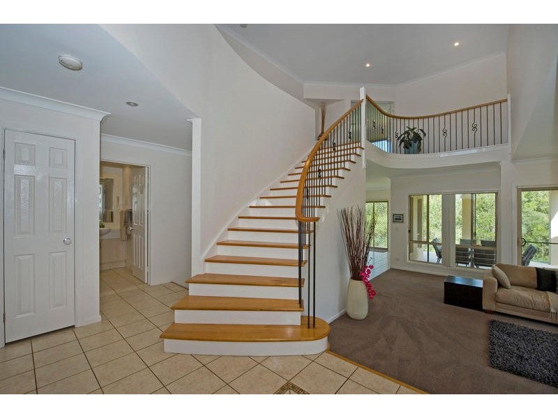 102 Christina Ryan Way, Arundel QLD 4214