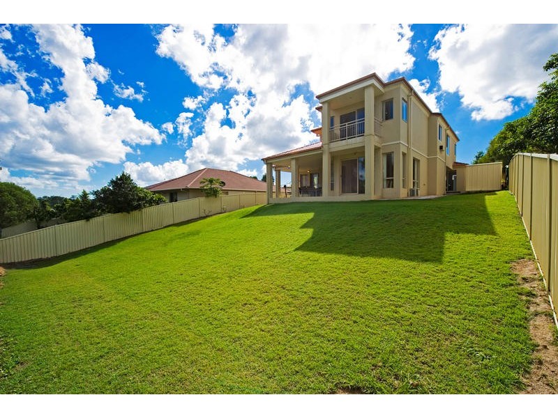 102 Christina Ryan Way, Arundel QLD 4214