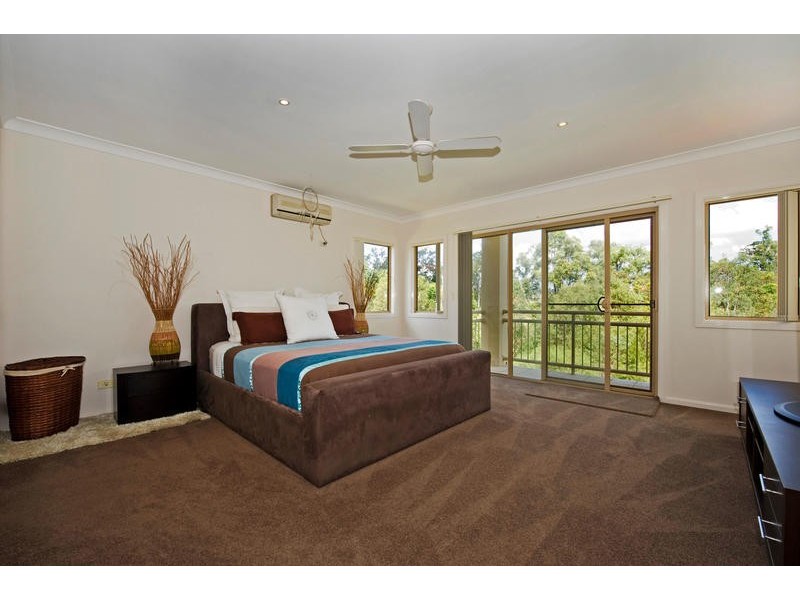 102 Christina Ryan Way, Arundel QLD 4214