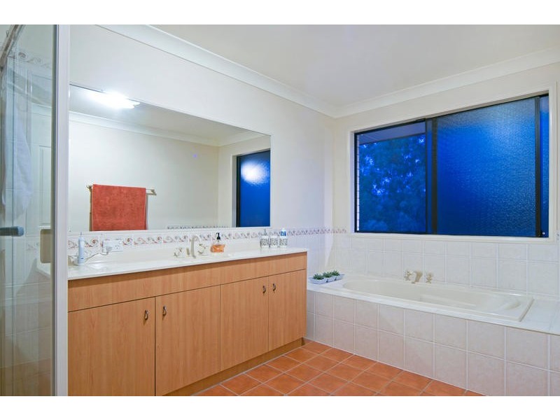 5 Burley Griffin Drive, Maudsland QLD 4210