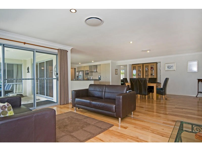 6 Oceanis Drive, Oxenford QLD 4210