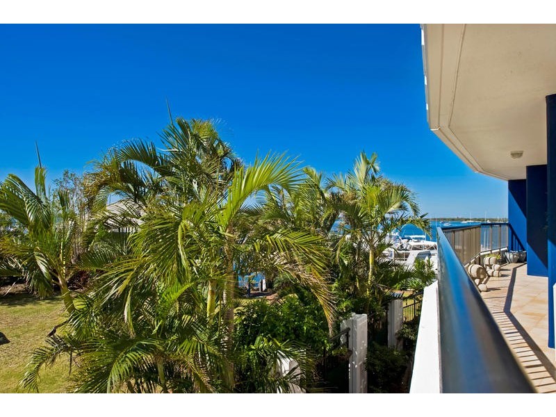 5/17 Bayview Street, Runaway Bay QLD 4216