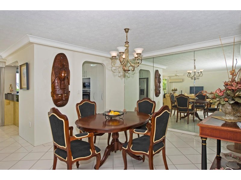 5/17 Bayview Street, Runaway Bay QLD 4216