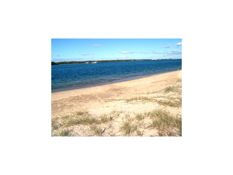 5/17 Bayview Street, Runaway Bay QLD 4216