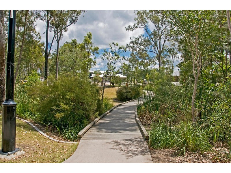 11 Lilyvale Cresent, Ormeau QLD 4208