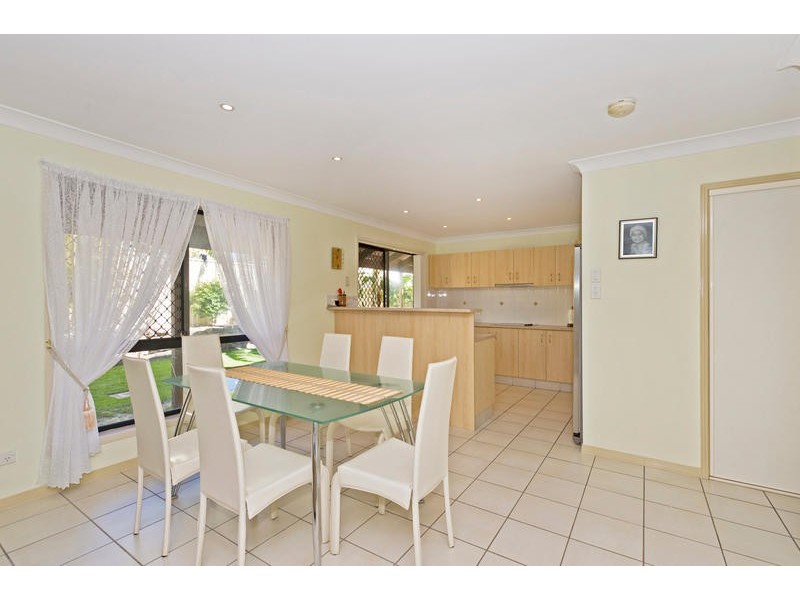 103 Christina Ryan Way, Arundel QLD 4214
