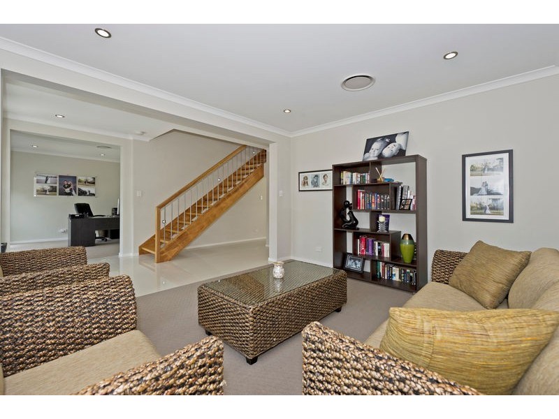 8 Cherry  Court, Coomera QLD 4209