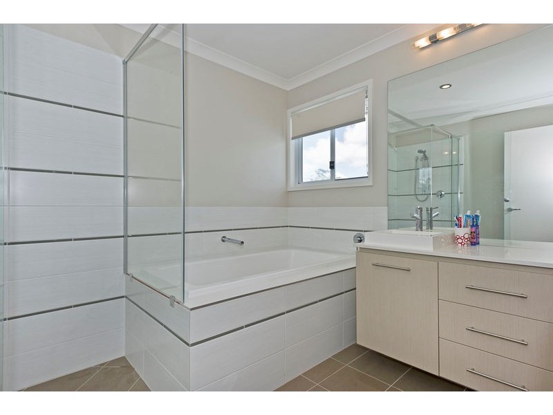 8 Cherry  Court, Coomera QLD 4209