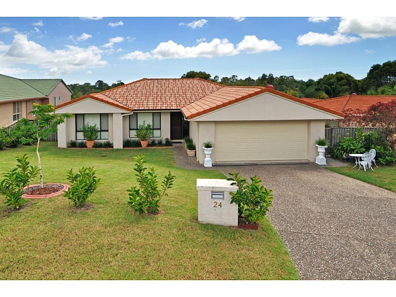 24 Bonin Close, Pacific Pines QLD 4211