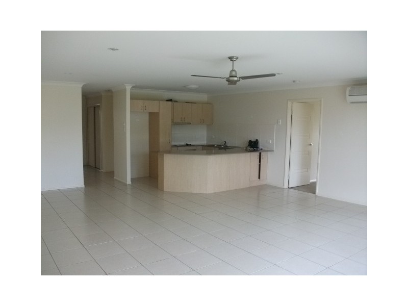 2/12 Eumundi Street, Ormeau QLD 4208