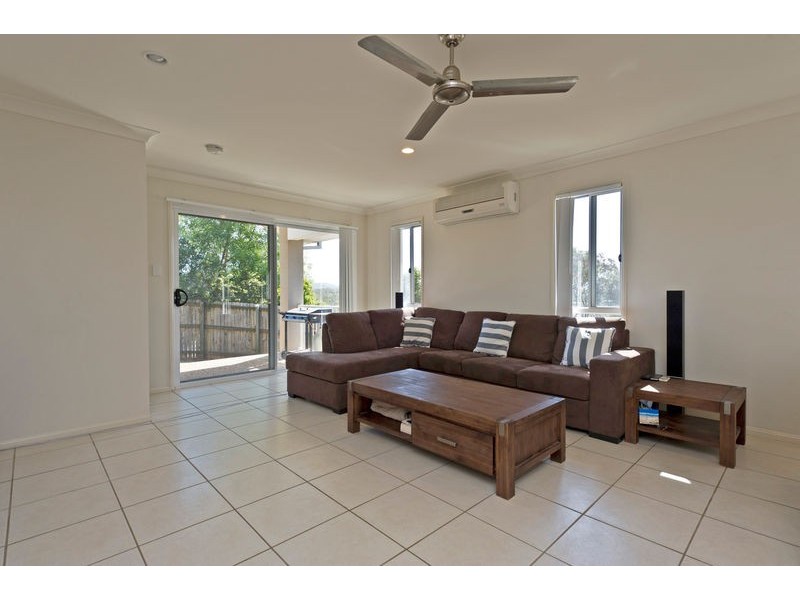 2/14 Paris Parade, Ormeau QLD 4208