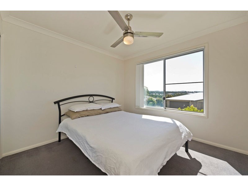 2/14 Paris Parade, Ormeau QLD 4208