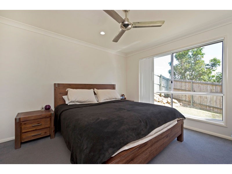 2/14 Paris Parade, Ormeau QLD 4208