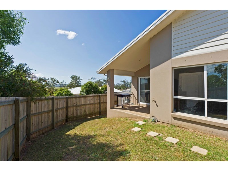 2/14 Paris Parade, Ormeau QLD 4208