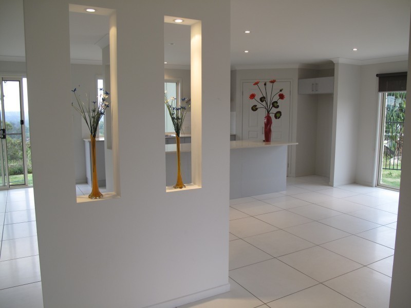 33 Tara Vista Blvd, Highland Park QLD 4211