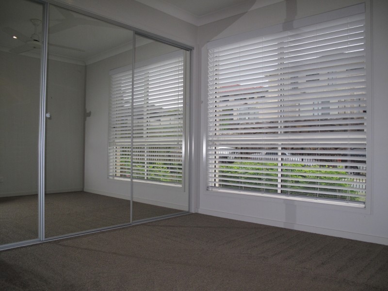 33 Tara Vista Blvd, Highland Park QLD 4211