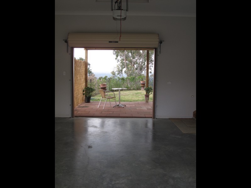 33 Tara Vista Blvd, Highland Park QLD 4211