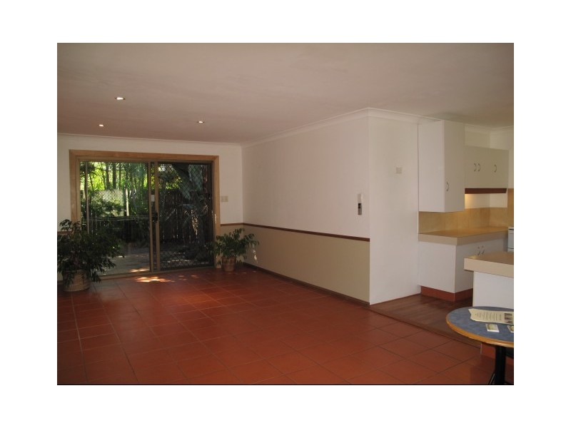 2/7 Shrike Court, Burleigh Waters QLD 4220