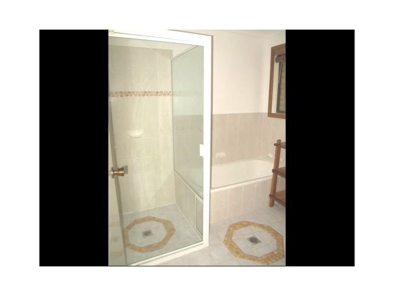 2/7 Shrike Court, Burleigh Waters QLD 4220