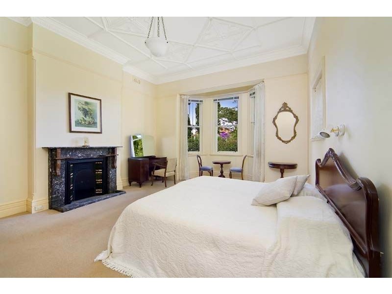 18 Clanville Road, Roseville NSW 2069