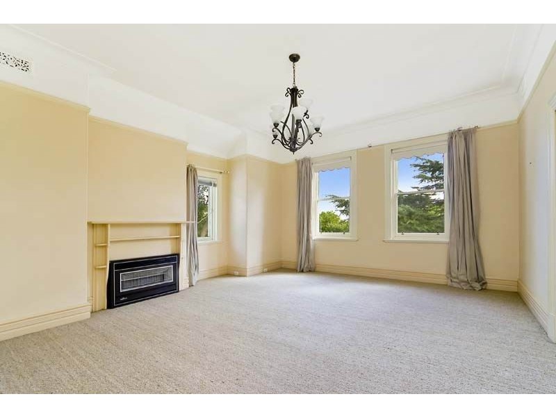 18 Clanville Road, Roseville NSW 2069