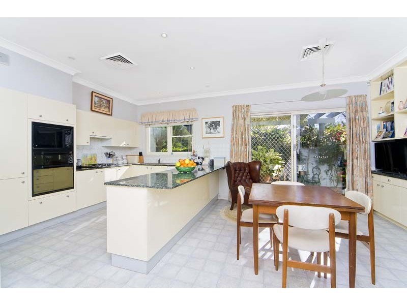 10 Stanley close, St Ives NSW 2075