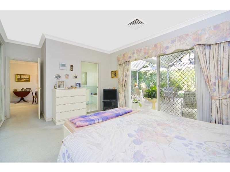 10 Stanley close, St Ives NSW 2075