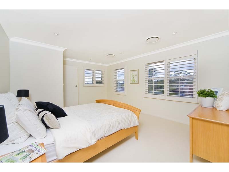 5 Preston Place, Roseville NSW 2069