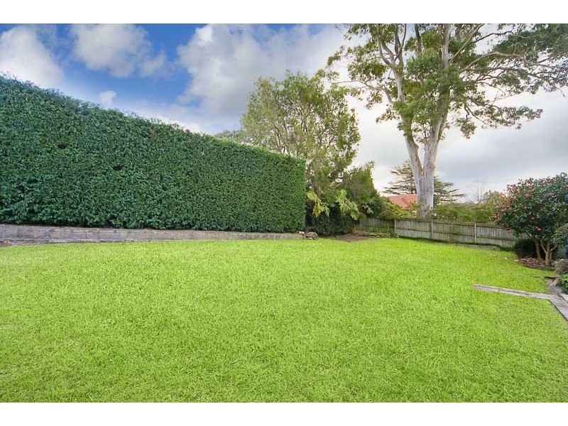 5 Preston Place, Roseville NSW 2069
