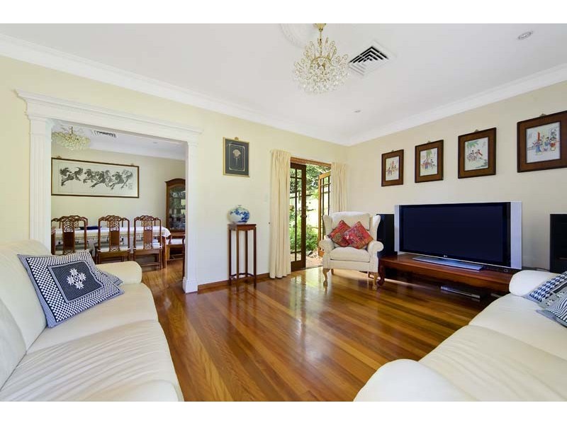 17 Strickland Avenue, Lindfield NSW 2070