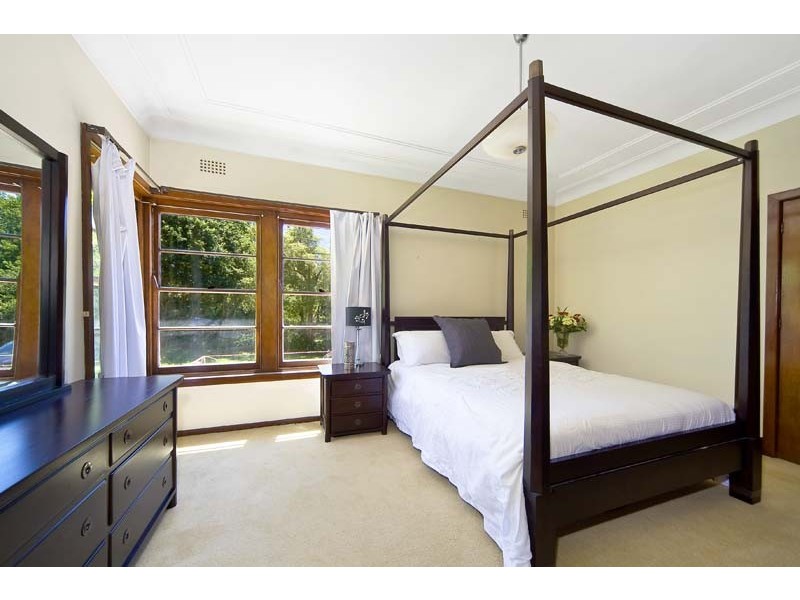 10 Riddles Lane, Pymble NSW 2073
