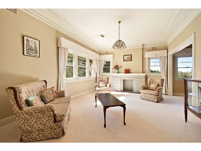 1 Carnarvon Road, Roseville NSW 2069