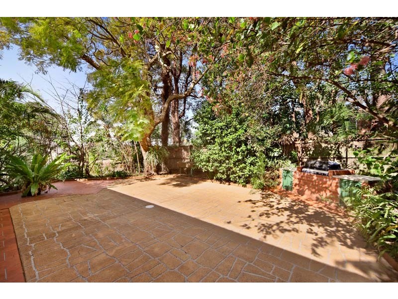 1 Carnarvon Road, Roseville NSW 2069