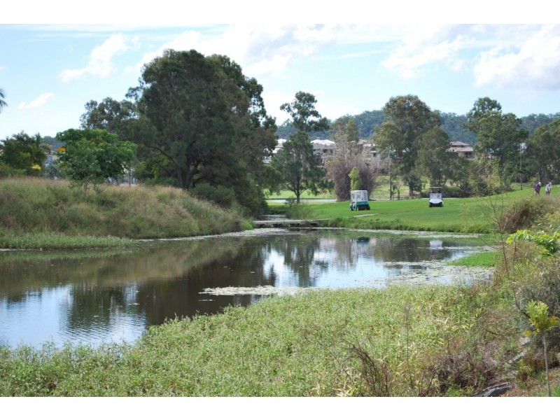 2 Lakeside Ct, Windaroo QLD 4207