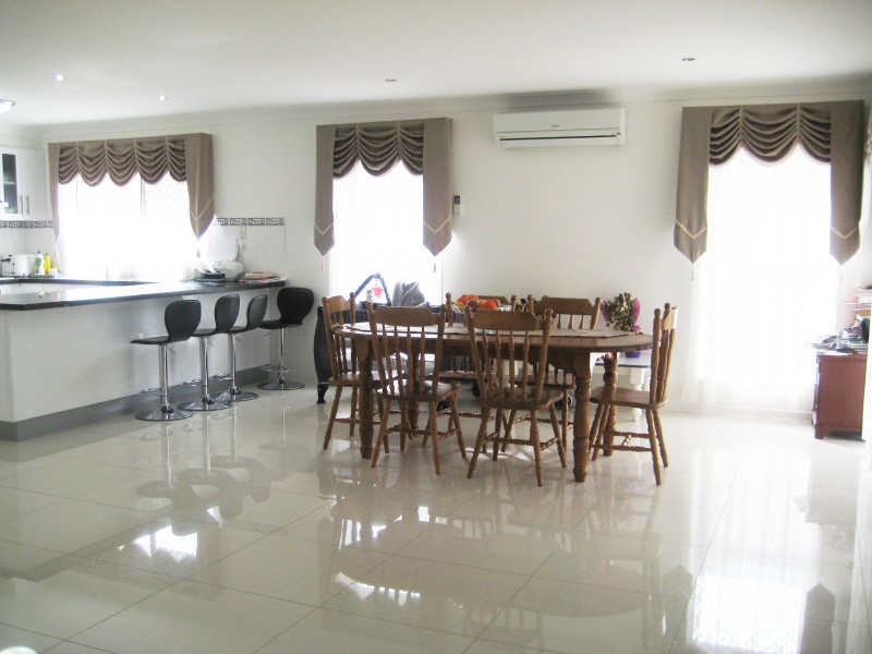 8 Felix, Crestmead QLD 4132