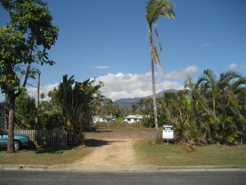 15 Winter Street, Cardwell QLD 4849