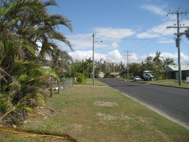 15 Winter Street, Cardwell QLD 4849