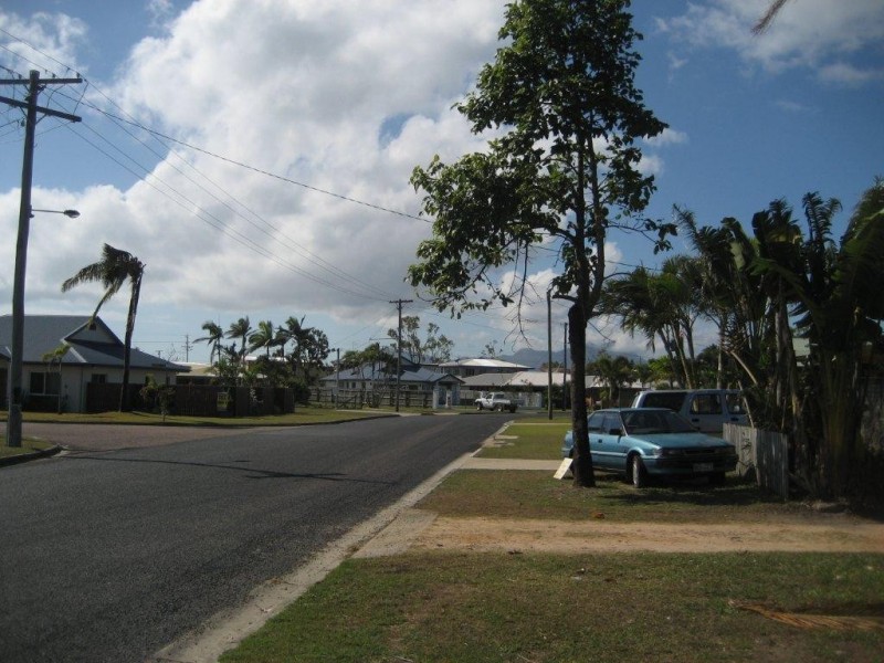 15 Winter Street, Cardwell QLD 4849