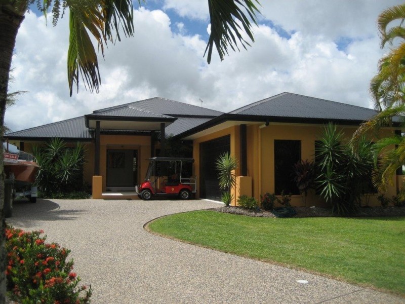 18 Royal Palm Avenue, Cardwell QLD 4849