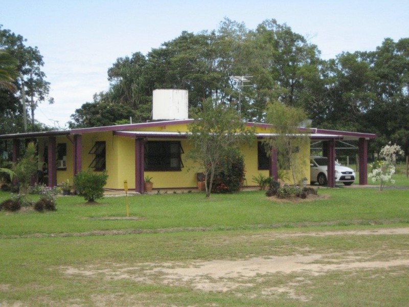 90 Bluff Road, Cardwell QLD 4849