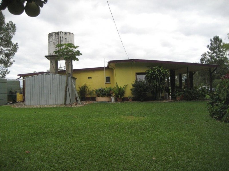 90 Bluff Road, Cardwell QLD 4849