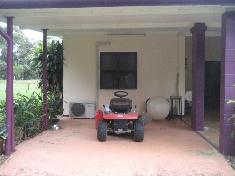 90 Bluff Road, Cardwell QLD 4849