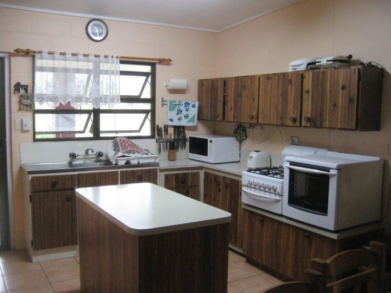 90 Bluff Road, Cardwell QLD 4849